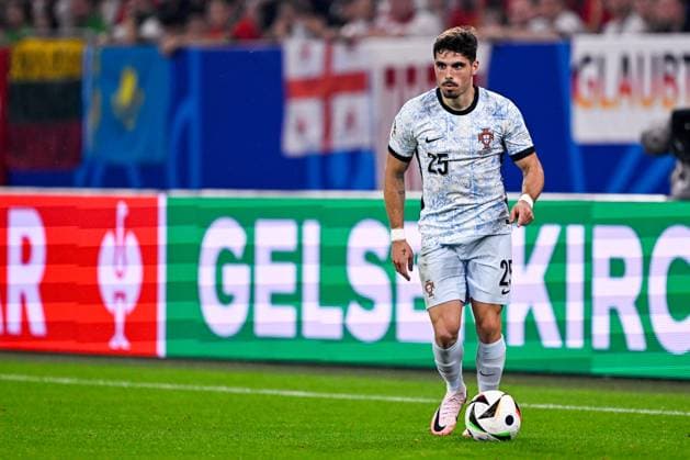 2024-06-26 Georgia v Portugal - Group F - UEFA EURO, EM, Europameisterschaft,Fussball 2024 GELSENKIRCHEN, GERMANY - JUNE 26: Pedro Neto of Portugal runs with the ball during the Group F - UEFA EURO 2024 match between Georgia and Portugal at Arena AufSchalke on June 26, 2024 in Gelsenkirchen, Germany. (Photo by Pablo Morano BSR Agency) Gelsenkirchen Germany Content not available for redistribution in The Netherlands directly or indirectly through any third parties. Copyright: xBSRxAgencyx