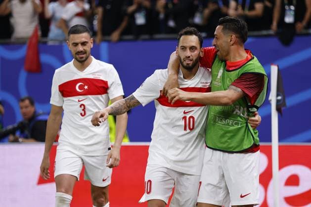 HAMBURG, Volksparkstadium ,26-06-2024 , European Football Championship Euro2024, Group stage match no.36 between Czechia and Turkiye, Turkiye player Hakan Calhanoglu celebrating his goal 0-1 Czechia - Turkiye (Euro2024)  x25606946x Copyright: