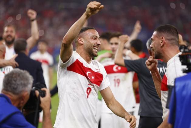HAMBURG, Volksparkstadium ,26-06-2024 , European Football Championship Euro2024, Group stage match no.36 between Czechia and Turkiye, ta09 celebrating win 1-2 Czechia - Turkiye (Euro2024)  x25607209x Copyright: