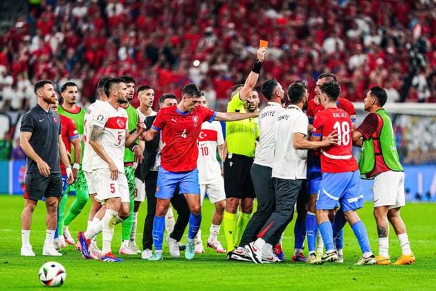 Scuffle, red card sending off Ladislav Krejci Czech Republic, 18 GER, Czech Republic vs Turkey, European Football Championship, UEFA Euro 2024, match day 3, 26 06 2024 GER, Czech Republic vs Turkey, European Football Championship, UEFA Euro 2024, match day 3, 26 06 2024 Hamburg Copyright: xEibner-Pressefoto MarcelxvonxFehrnx EP_MFN