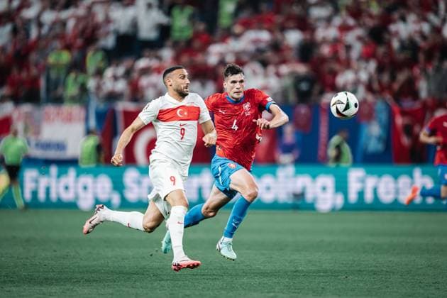 Soccer Men UEFA European Football Championship 2024 Group F Czech Republic v Turkey 26 06 2024 v l Cenk Tosun 9, Turkey and Robin Hranac 4, Czech Republic Berlin Olympiastadion Berlin Germany