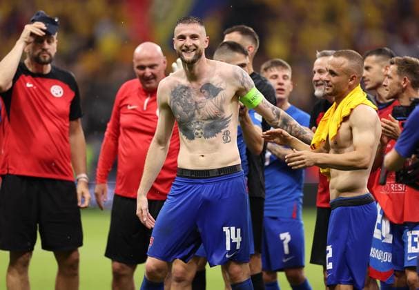 26 06 2024, European Football Championship, UEFA EURO 2024, Slovakia Romania, Group E, Arena Frankfurt, v l , Milan Skriniar Slovakia celebrates reaching the round of 16 Copyright: HMBxMedia