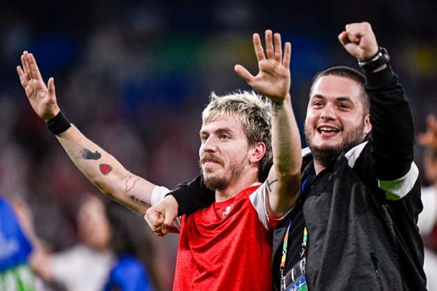 2024-06-26 Georgia v Portugal - Group F - UEFA EURO, EM, Europameisterschaft,Fussball 2024 GELSENKIRCHEN, GERMANY - JUNE 26: Saba Lobjanidze of Georgia celebrates his sides win during the Group F - UEFA EURO 2024 match between Georgia and Portugal at Arena AufSchalke on June 26, 2024 in Gelsenkirchen, Germany. (Photo by Pablo Morano BSR Agency) Gelsenkirchen Germany Content not available for redistribution in The Netherlands directly or indirectly through any third parties. Copyright: xBSRxAgencyx