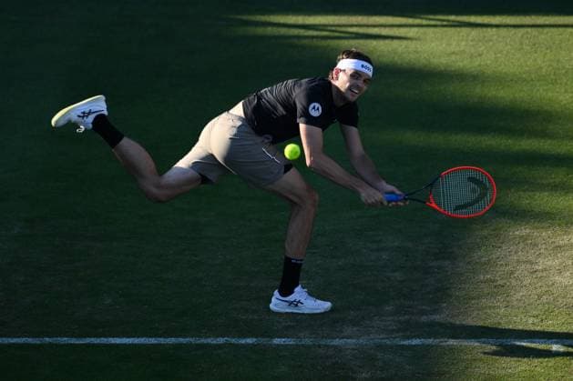 Lawn Tennis - 2024 ATP, Tennis Herren Rothesay International Eastbourne Tournament - Devonshire Park, Eastbourne - Wednesday 26th June 2024. Taylor Fritz (USA) in action during his Men™s 2nd Round victory over Thiago Seyboth (BRA) 7-6, 6-3. COLORSPORT Ashley Western 