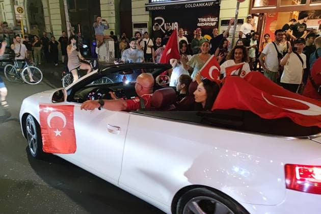 EURO 2024, Czech Republic - Turkey, Turkish fans celebrate victory in Berlin Kreuzberg