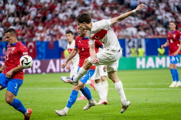 Czechia v Turkey, UEFA EURO, EM, Europameisterschaft,Fussball 2024, Hamburg, Germany Hamburg, Germany. 26th, June 2024. Kenan Yildiz (19) of Turkey seen during the UEFA Euro 2024 match in Group F between Czechia and Turkey at Volksparkstadion in Hamburg. Hamburg Germany  Copyright: xGonzalesxPhoto LassexLagonix