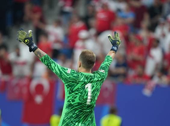Turkiye s goalkeeper Mert Gunok during UEFA EURO, EM, Europameisterschaft,Fussball 2024 Group F football match between Turkiye and Czechia at Volksparkstadion in Hamburg, Germany, on 26 June, 2024. (Mehmet Sirin Toplaoglu - Depo Photos) 18364611