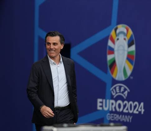 Turkiye s trainer Vincenzo Montella during UEFA EURO, EM, Europameisterschaft,Fussball 2024 Group F football match between Turkiye and Czechia at Volksparkstadion in Hamburg, Germany, on 26 June, 2024. (Mehmet Sirin Toplaoglu - Depo Photos) 18364629