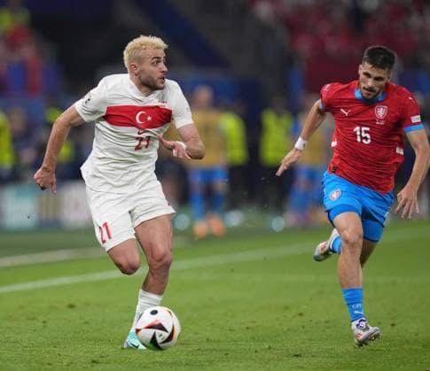 Turkiye s player Baris Alper Yilmaz (L) during David Jurasek UEFA EURO, EM, Europameisterschaft,Fussball 2024 Group F football match between Turkiye and Czechia at Volksparkstadion in Hamburg, Germany, on 26 June, 2024. (Mehmet Sirin Toplaoglu - Depo Photos) 18364669