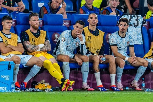Ronaldo looking disappointed sitting on the bench with Pepe Portugal, 03 Georgia vs Portugal, Men, Football, Matchday 3, EURO 2024, 26 06 2024, European Championship, Group F Georgia vs Portugal, Men, Football, Matchday 3, EURO 2024, 26 06 2024, European Championship, Group F Gelsenkirchen Copyright: xEibner-Pressefoto BahhoxKarax EP_GEO