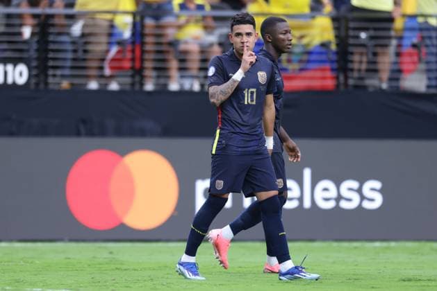 June 26, 2024, Las Vegas, Nevada, UNITED STATES: Kendry PoÂ¡ez of Ecuador during a match against Jamaica in Group B of the Copa America at the .Allegiant Stadium in Las Vegas in the United States this Wednesday, June 26, 2024 Las Vegas UNITED STATES - ZUMAv122 20240626_aap_v122_011 Copyright: xWilliamxVolcovx