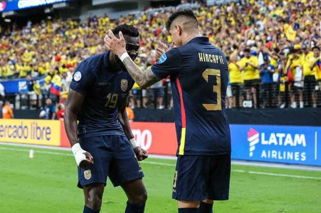 SOCCER: Copa America: Group B Stage Ecuador vs Jamaica JUN 26 June 26, 2024: Ecuador forward Jordy Caicedo (19) and Ecuador defender Piero HincapioÂ (3) celebrate after scoring a goal during the CONMEBOL Copa America Group B Stage match at Allegiant Stadium between Ecuador and Jamaica on June 26, 2024 in Las Vegas, NV. Christopher Trim CSM. (Credit Image: Â Christopher Trim Cal Media) Las Vegas Nevada United States of America EDITORIAL USE ONLY Copyright: xx ZUMA-20240626_zma_c04_045.jpg ChristopherxTrimx csmphotothree267281