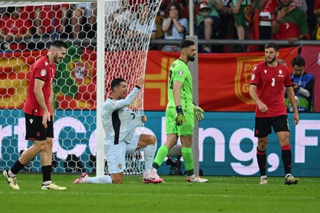 Cristiano Ronaldo (Portugal) Giorgi Mamardashvili (Georgia)Lasha Dvali (Georgia) during the UEFA EURO, EM, Europameisterschaft,Fussball Germany 2024 match between Georgia 2-0 Portugal at Arena AufSchalke on June 26, 2024 in Gelsenkirchen, Germany. Noxthirdxpartyxsales  (257799671)