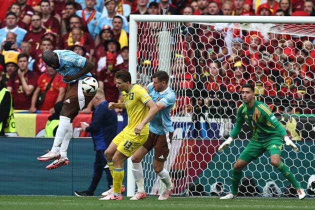 Romelu Lukaku (Belgium)Illya Zabarnyi (Ukraine)Jan Vertonghen (Belgium)Koen Casteels (Belgium) during the UEFA EURO, EM, Europameisterschaft,Fussball Germany 2024 match between Ukraine 0-0 Belgium at Stuttgart Arena on June 26, 2024 in Stuttgart, Germany. Noxthirdxpartyxsales  (257800138)