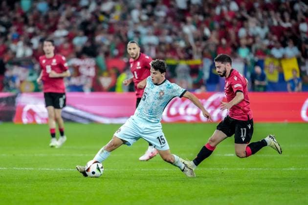 EURO 2024 - Matchday 3, Group F: Georgia vs. Portugal Joao Neves and Otar Kiteishvili in action during the EURO 2024 Matchday 3, Group F match between Georgia and Portugal on 26 June 2024, at Arena AufSchalke, in Gelsenkirchen, Germany Gelsenkirchen Arena AufSchalke Germany Copyright: xAlexandraxFechetex DSC01615