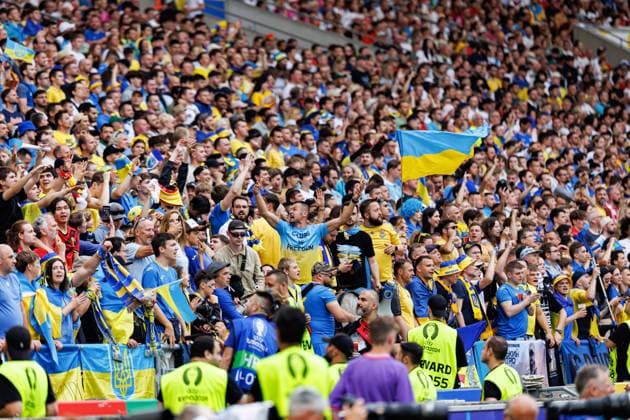 UEFA EURO, EM, Europameisterschaft,Fussball 2024: Ukraine Vs Belgium in Germany - 26 Jun 2024 Fans of Ukraine seen cheering during the UEFA Euro 2024 match between Ukraine and Belgium at MHPArena. Final score; Ukraine 0:0 Belgium. Stuttgart Germany Copyright: xMaciejxRogowskix xSOPAxImagesx MROGOWSKI