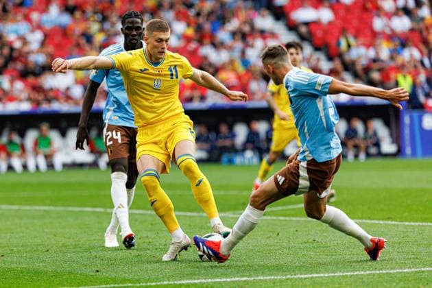 UEFA EURO, EM, Europameisterschaft,Fussball 2024: Ukraine Vs Belgium in Germany - 26 Jun 2024 Artem Dovbyk (L) of Ukraine seen in action during the UEFA Euro 2024 match between Ukraine and Belgium at MHPArena. Final score; Ukraine 0:0 Belgium. Stuttgart Germany Copyright: xMaciejxRogowskix xSOPAxImagesx MROGOWSKI20