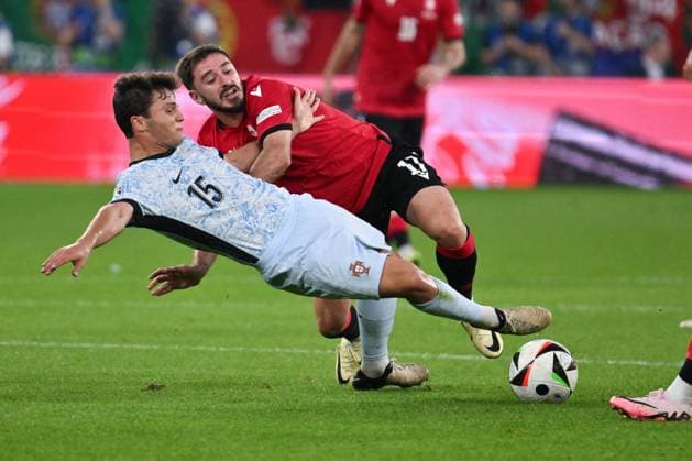 Joao Neves Portugal , Otar Kiteishvili Georgia , v li 26 06 2024, European Football Championship 2024, Preliminary round, Matchday 3 Georgia Portugal 2 0 Gelsenkirchen Veltins Arena Nordrhein Westfalen Germany Team2