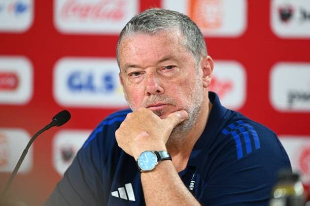 Belgium Media Activities - UEFA EURO, EM, Europameisterschaft,Fussball 2024 27 06 2024 FREIBERG AM NECKA, GERMANY - JUNE 27 : Van Loock Stefan press officer of Belgium during a press conference, PK, Pressekonferenz of the Belgian Red Devils at the UEFA EURO 2024 European Football Championship tournament on June 27, 2024 in Freiberg am Necka, Germany, 27 06 2024 Freiberg am Necka Germany  Copyright: xVincentxKalutx
