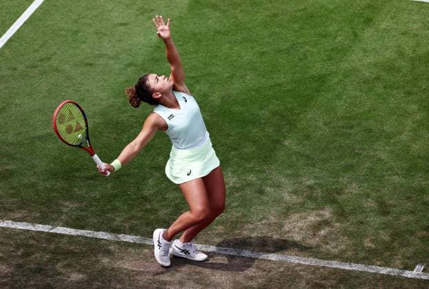 Jasmine Paolini of Italy during their Quarter Final match. Rothesay International Eastbourne, Day 5, Tennis, Devonshire Park, Eastbourne, UK - 27 June 2024  Copyright: xJamesxMarsh Shutterstockx 14555505az