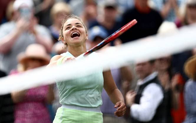 Bilder des Jahres 2024, Sport 06 Juni Sport Bilder des Tages Jasmine Paolini of Italy celebrates after winning their Quarter Final match. Rothesay International Eastbourne, Day 5, Tennis, Devonshire Park, Eastbourne, UK - 27 June 2024  Copyright: xJamesxMarsh Shutterstockx 14555505aj