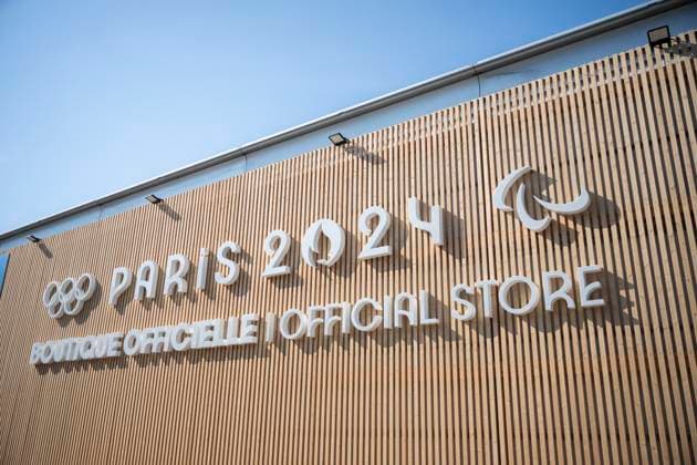 Sport Bilder des Tages Paris 2024 Olympic Games, Olympische Spiele, Olympia, OS Official Store Opens - Paris This photograph shows the facade of the official store of the Paris 2024 Summer Olympic and Paralympic Games on the inauguration day, in Paris on June 27, 2024. Photo by Eliot Blondet ABACAPRESS.COM Paris France  Copyright: xBlondetxEliot ABACAx