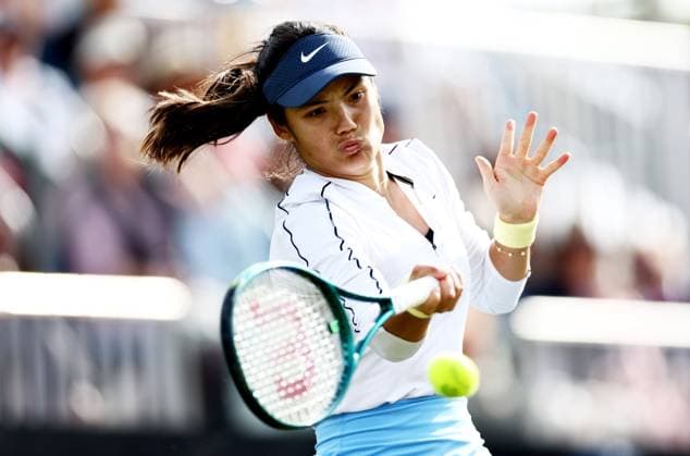 Emma Raducanu of Great Britain during their Quarter Final match. Rothesay International Eastbourne, Day 5, Tennis, Devonshire Park, Eastbourne, UK - 27 June 2024  Copyright: xJamesxMarsh Shutterstockx 14555505bw