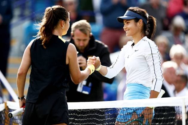 Daria Kasatkina and Emma Raducanu of Great Britain shake hands after their Quarter Final match. Rothesay International Eastbourne, Day 5, Tennis, Devonshire Park, Eastbourne, UK - 27 June 2024  Copyright: xJamesxMarsh Shutterstockx 14555505cj