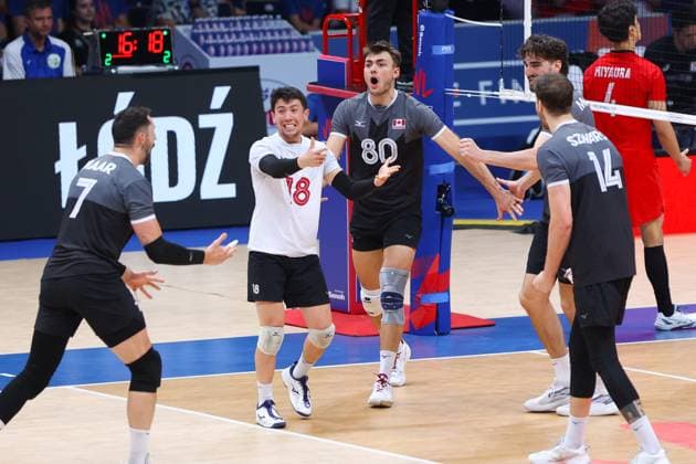 LODZ 27.06.2024 SIATKOWKA MEZCZYZN LIGA NARODOW 2024 TURNIEJ FINALOWY - CWIERCFINAL: JAPONIA - KANADA --- MENS VOLLEYBALL NATIONS LEAGUE 2024 FINAL ROUND - QUARTERFINAL MATCH IN LODZ: : JAPAN - CANADA N Z JUSTIN LUI ERIC LOEPPKY FOT. ANNA KLEPACZKO FOTOPYK NEWSPIX.PL --- Newspix.pl  240627LUM024