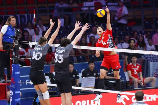 LODZ 27.06.2024 SIATKOWKA MEZCZYZN LIGA NARODOW 2024 TURNIEJ FINALOWY - CWIERCFINAL: JAPONIA - KANADA --- MENS VOLLEYBALL NATIONS LEAGUE 2024 FINAL ROUND - QUARTERFINAL MATCH IN LODZ: : JAPAN - CANADA N Z KENTO MIYAURA FOT. ANNA KLEPACZKO FOTOPYK NEWSPIX.PL --- Newspix.pl  240627LUM025