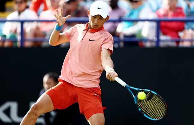 Juncheng Shang of China in action during their Quarter Final match. Rothesay International Eastbourne, Day 5, Tennis, Devonshire Park, Eastbourne, UK - 27 June 2024  Copyright: xJamesxMarsh Shutterstockx 14555505dk