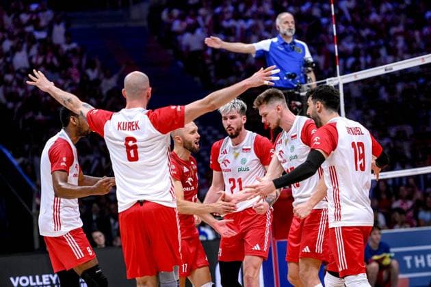 LODZ 27.06.2024 MECZ SIATKARSKA LIGA NARODOW 2024 PILKA SIATKOWA --- FIVB VOLLEYBALL NATIONS LEAGUE MATCH: POLSKA - BRAZYLIA --- POLAND - BRASIL N Z REPREZENTACJA POLSKI POLISH VOLLEYBALL TEAM BARTOSZ KUREK FOT. PAWEL PIOTROWSKI 400mm.pl NEWSPIX.PL --- Newspix.pl  20240627_PAP021