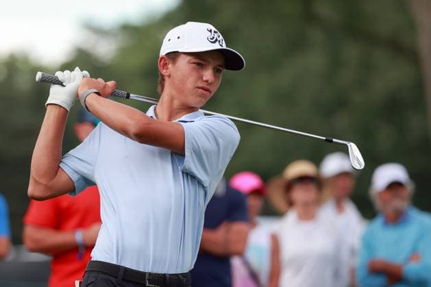Rocket Mortgage Classic Miles Russell a fifteen year old amateur of Jacksonvile Beach, Florida making his PGA, Golf Herren Tour debut hits from the 6th fairway during the first round of the Rocket Mortgage Classic at Detroit Golf Club on Thursday, June 27, 2024 in Detroit, Michigan. Detroit Michigan United States  Copyright: xAmyxLemusx originalFilename:lemus-rocketmo240627_npWVa.jpg