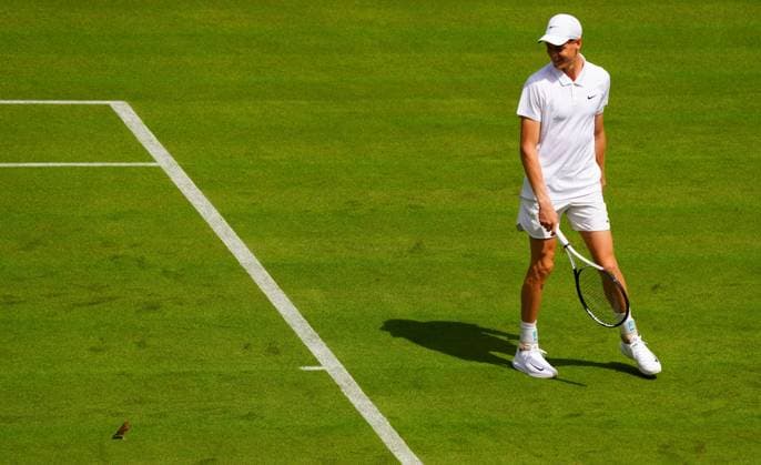Jannik Sinner practices on Centre Court accompanied by a bird Wimbledon Tennis Championships, Practice and Previews, The All England Lawn Tennis and Croquet Club, London, UK - 27 Jun 2024  Copyright: xJavierxGarcia Shutterstockx 14560174cv