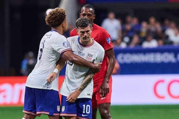 RECORD DATE NOT STATED Copa America USA 2024 Panama vs United States Weston McKennie and Christian Pulisic of United States during the CONMEBOL Copa America 2024 group C match between Panama and United States (USA), at Mercedes Benz Stadium, on June 27, 2024 in Atlanta, Georgia, United States. ATLANTA GEORGIA UNITED STATES  Copyright: xJONATHANxDUENASx 20240627185455_CA_GC_2024_PAN_USA_PULISIC214