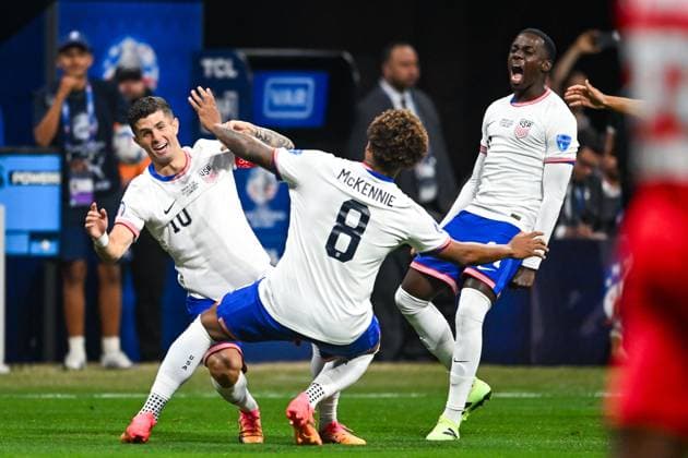 ATLANTA, GA Ã JUNE 27: United States players Christian Pulisic (10), Tim Weah (21), and Weston McKennie (8) react after a first-half goal that was overturned during the Copa America match between Panama and the United States on June 27th, 2024 at Mercedes-Benz Stadium in Atlanta, GA. (Photo by Rich von Biberstein Icon Sportswire) SOCCER: JUN 27 CONMEBOL Copa America - Panama vs United States EDITORIAL USE ONLY Icon240627015