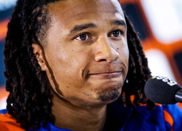 WOLFSBURG - Nathan Ake during a media moment of the Dutch national team, Nationalteam in the Volkswagen Arena on June 28, 2024 in Wolfsburg, Germany. The Dutch national team is preparing for the round of 16 at the European Football Championship in Germany against Romania. ANP KOEN VAN WEEL UEFA EURO, EM, Europameisterschaft,Fussball 2024 Germany 2024 xVIxANPxSportx xxANPxIVx 502247242 originalFilename: 502247242.jpg