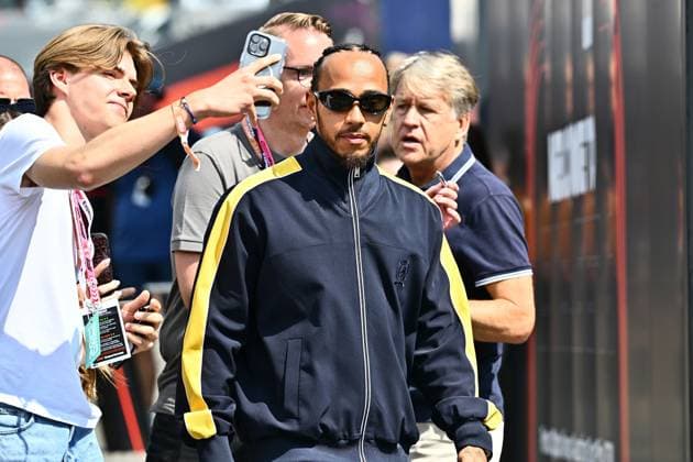 28 06 2024, xrarjax, Motorsport FIA Formula 1, Grand Prix of Austria 2024 emspor, v l Lewis Hamilton Mercedes AMG Petronas starting number 44 FIA REGULATIONS PROHIBIT ANY USE OF PHOTOGRAPHS as IMAGE SEQUENCES and or QUASI VIDEO Spielberg