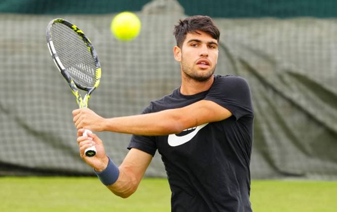 Carlos Alcaraz practices Wimbledon Tennis Championships, Practice and Previews, The All England Lawn Tennis and Croquet Club, London, UK - 28 Jun 2024  Copyright: xJavierxGarcia Shutterstockx 14560178en