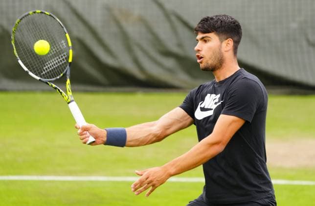 Carlos Alcaraz practices Wimbledon Tennis Championships, Practice and Previews, The All England Lawn Tennis and Croquet Club, London, UK - 28 Jun 2024  Copyright: xJavierxGarcia Shutterstockx 14560178ep