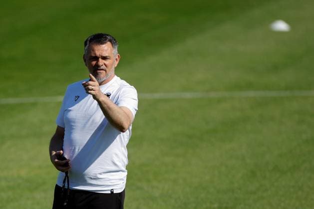 Georgia s head coach Willy Sagnol leads a training session in Velbert, Germany, 28 June 2024. The team prepares its Euro2024 round of 16 soccer game against Spain on next 30 June. Georgia s training session !ACHTUNG: NUR REDAKTIONELLE NUTZUNG!  Copyright: xALBERTOxESTEVEZx GRAF9090 20240628-55014005443_1