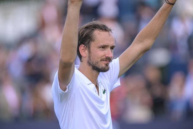 Daniil Medvedev salutes the spectators at the end of the the second ATP, Tennis Herren Exhibition single match against Novac Djokovic during the Giorgio Armani Tennis Classic at the Hurlingham Club, London, UK on 28 June 2024. Copyright: xPhilxHutchinsonx 41280042