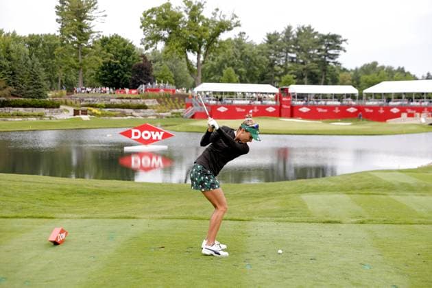 MIDLAND, MI - JUNE 28: LPGA, Golf Damen golfer Lexi Thompson plays her tee shot on the 18th hole during the second round of the LPGA Dow Championship on June 28, 2024, at Midland Country Club in Midland, Michigan. (Photo by Brian Spurlock Icon Sportswire) GOLF: JUN 28 LPGA Dow Championship EDITORIAL USE ONLY Icon2406283