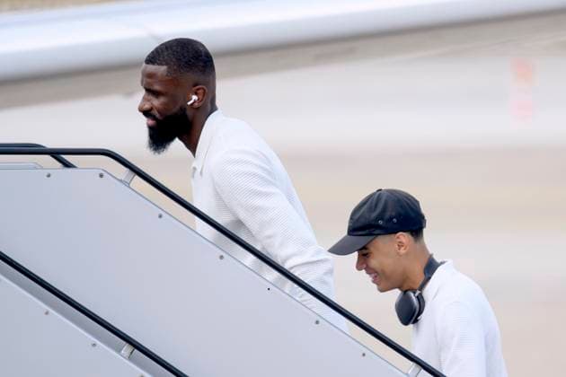 Soccer players Antonio Rüdiger and Jamal Musiala board the plane at Nuremberg airport before the national teams departure for the round of 16 match against Denmark at the UEFA EURO 2024 European Football Championship in Dortmund Nuremberg, 28 06 2024 Bavaria Germany Copyright: xDwixAnoraganingrumx