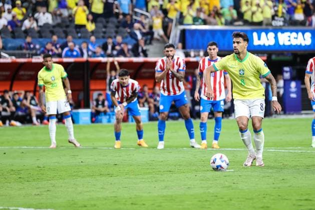 SOCCER: Copa America Group D Stage Paraguay vs Brazil JUN 28 June 28, 2024: Brazil midfielder Lucas PaquetoÂ¡ (8) takes a penalty kick during the CONMEBOL Copa America Group D Stage match at Allegiant Stadium between Paraguay vs Brazil on June 28, 2024 in Las Vegas, NV. Christopher Trim CSM. (Credit Image: Â Christopher Trim Cal Media) Las Vegas Nevada United States of America EDITORIAL USE ONLY Copyright: xx ZUMA-20240628_zma_c04_023.jpg ChristopherxTrimx csmphotothree267462