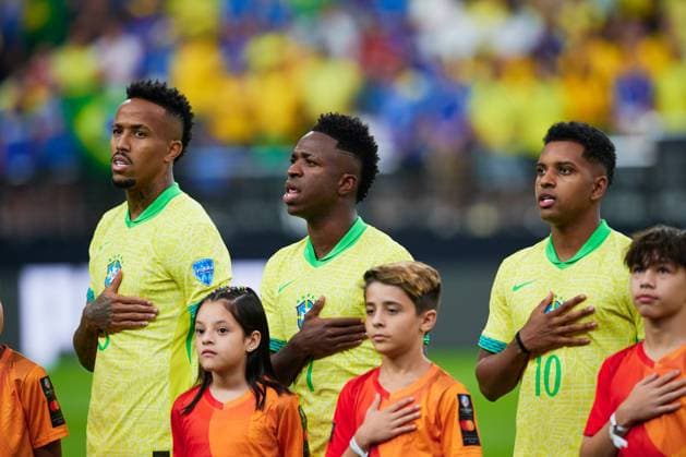RECORD DATE NOT STATED Copa America USA 2024 Paraguay vs Brazil Eder Militao, Vinicius Junior and Rodrygo of Brazil during the CONMEBOL Copa America 2024 group D match between Paraguay and Brazil, at Allegiant Stadium, on June 28, 2024 in Las Vegas, Nevada, United States. LAS VEGAS NEVADA UNITED STATES  Copyright: xJorgexMartinezx 20240628201349_CA_GD_2024_PAR_BRA_VINICIUS39