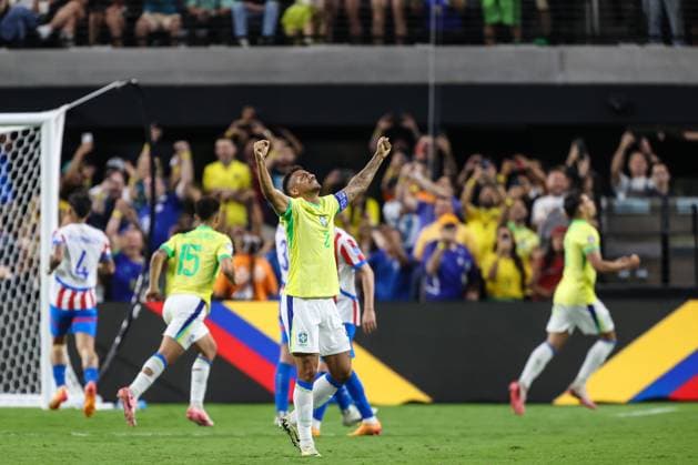 SOCCER: Copa America Group D Stage Paraguay vs Brazil JUN 28 June 28, 2024: Brazil defender Danilo Luiz Da Silva (2) celebrates a goal during the CONMEBOL Copa America Group D Stage match at Allegiant Stadium between Paraguay vs Brazil on June 28, 2024 in Las Vegas, NV. Christopher Trim CSM. (Credit Image: Â Christopher Trim Cal Media) Las Vegas Nevada United States of America EDITORIAL USE ONLY Copyright: xx ZUMA-20240628_zma_c04_053.jpg ChristopherxTrimx csmphotothree267493