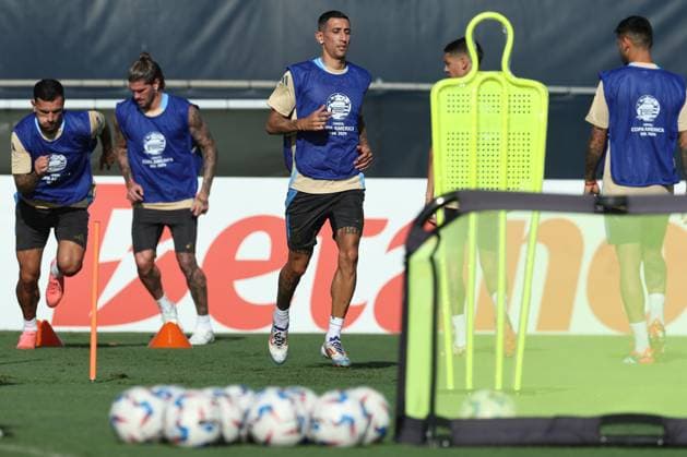 Argentina s forward Angel Di Maria C and teammates take part in a training session ahead the match against Peru for the Copa America USA 2024, group A, at Florida International University FIU , on June 28, 2024 MIAMI UNITED STATES Copyright: xALEJANDROxPAGNIx