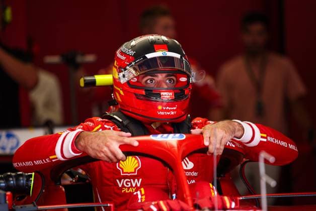 SAINZ Carlos (spa), Scuderia Ferrari SF-24, portrait during the Formula 1 Qatar Airways Austrian Grand Prix 2024, 11th round of the 2024 Formula One World Championship, WM, Weltmeisterschaft from June 28 to 30, 2024 on the Red Bull Ring, in Spielberg, Austria - F1 - AUSTRIAN GRAND PRIX 2024 DPPI Panoramic  XB3_8366