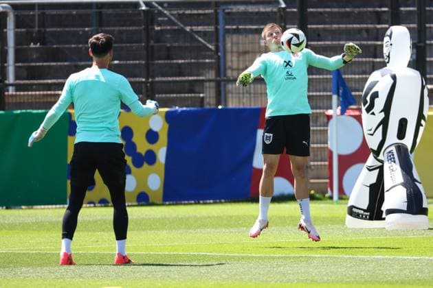 SOCCER - UEFA EURO, EM, Europameisterschaft,Fussball 2024 BERLIN,GERMANY,29.JUN.24 - SOCCER -UEFA EURO 2024, OEFB, Oesterreichischer Fussball-Bund, training. Image shows Heinz Lindner and Patrick Pentz (AUT).  GEPAxpictures xArminxRauthner